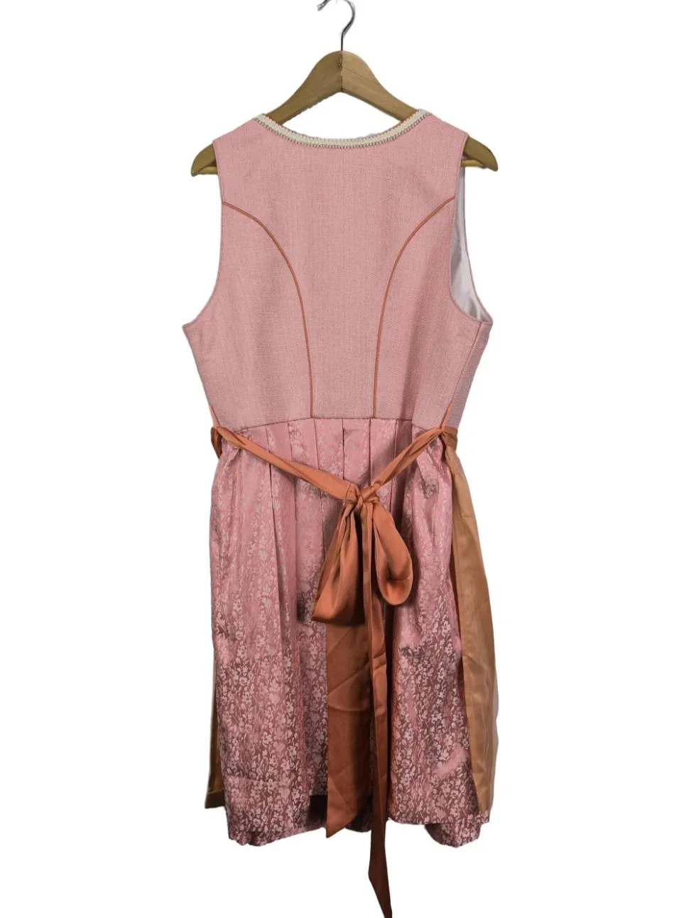 Dirndl Größe 48