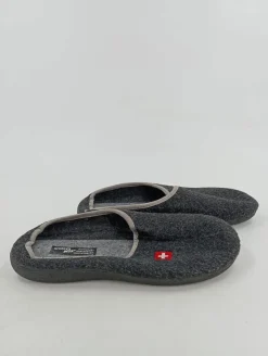 Hausschuhe Größe 43