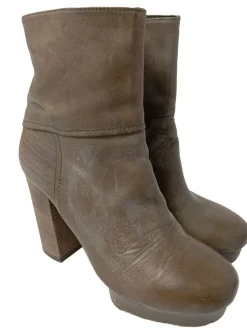 Kurzstiefel Größe 38