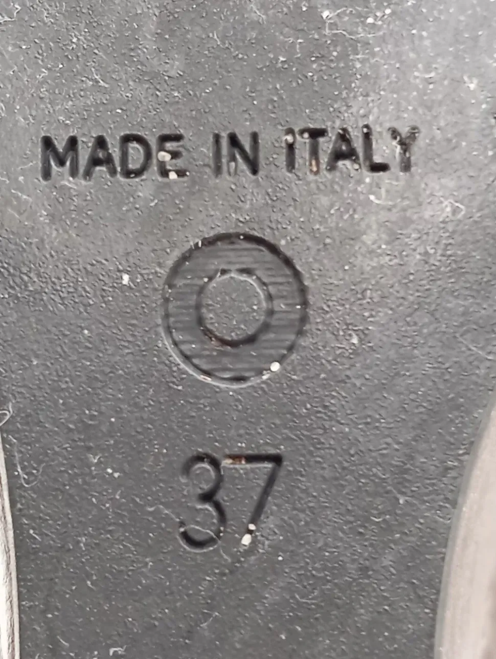 Plateau-Pumps Größe 37