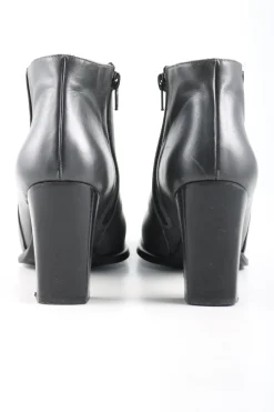 Reißverschluss-Stiefeletten Größe 40
