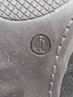 Reißverschluss-Stiefeletten Größe 40