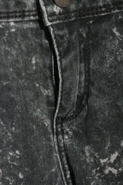 Röhrenjeans Größe 36