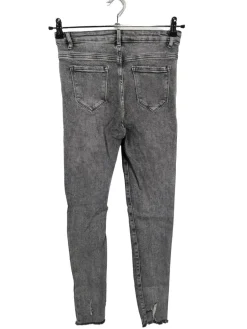 Röhrenjeans Größe 38