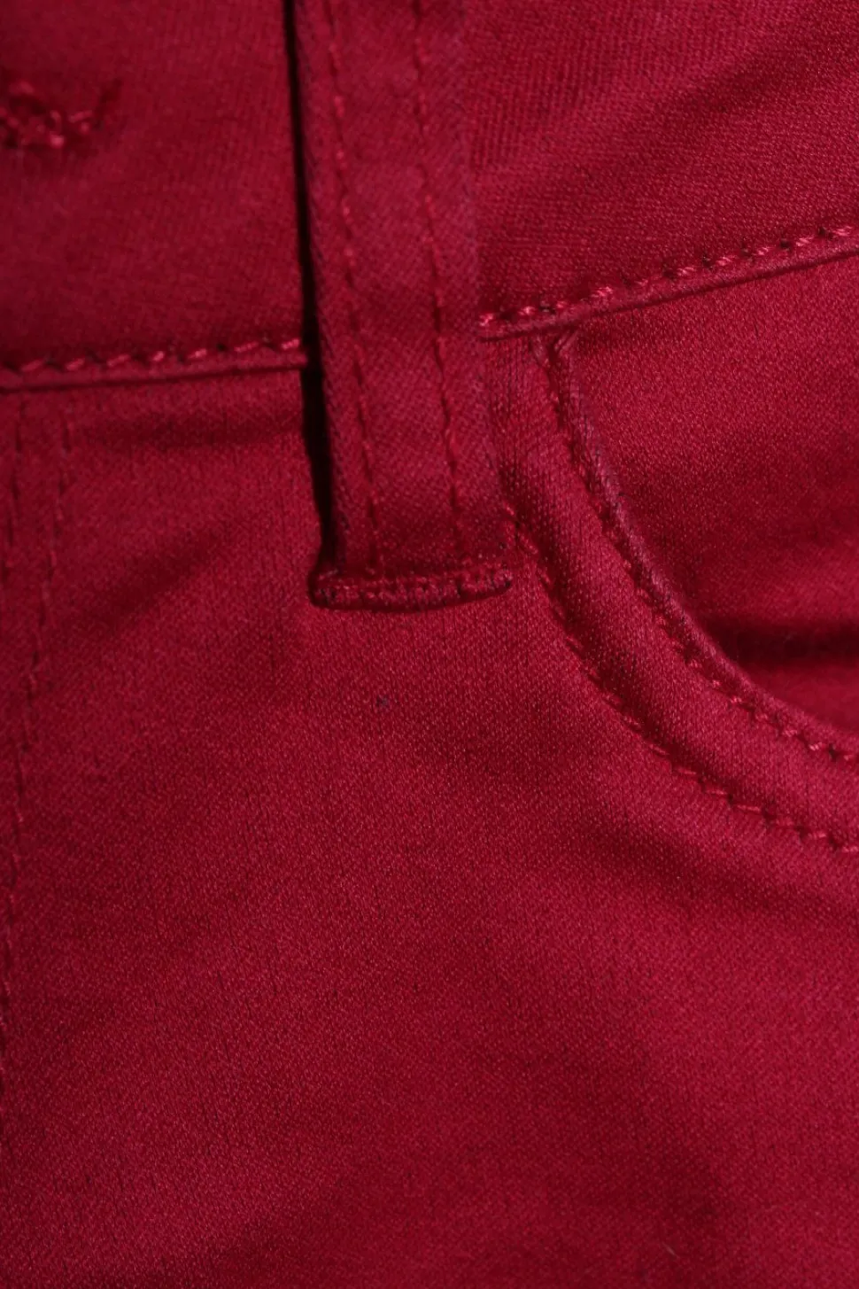 Röhrenjeans Größe 34