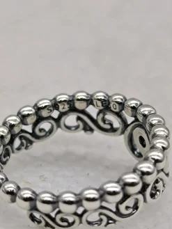 Ring mit Zierstein Größe 50