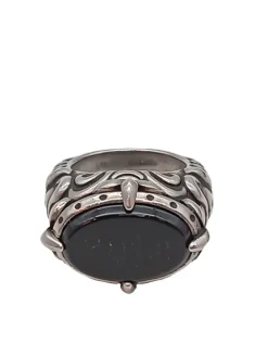 Ring mit Zierstein Größe 52