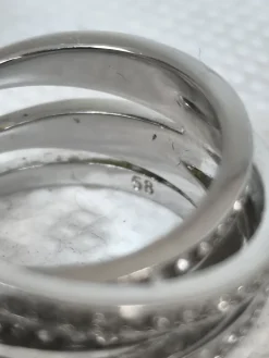 Ring mit Zierstein Größe 58