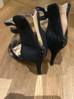 Sandaletten Größe 36