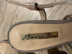 Sandaletten Größe 40