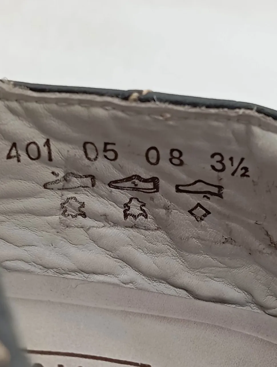 Schlüpfschuhe Größe 36