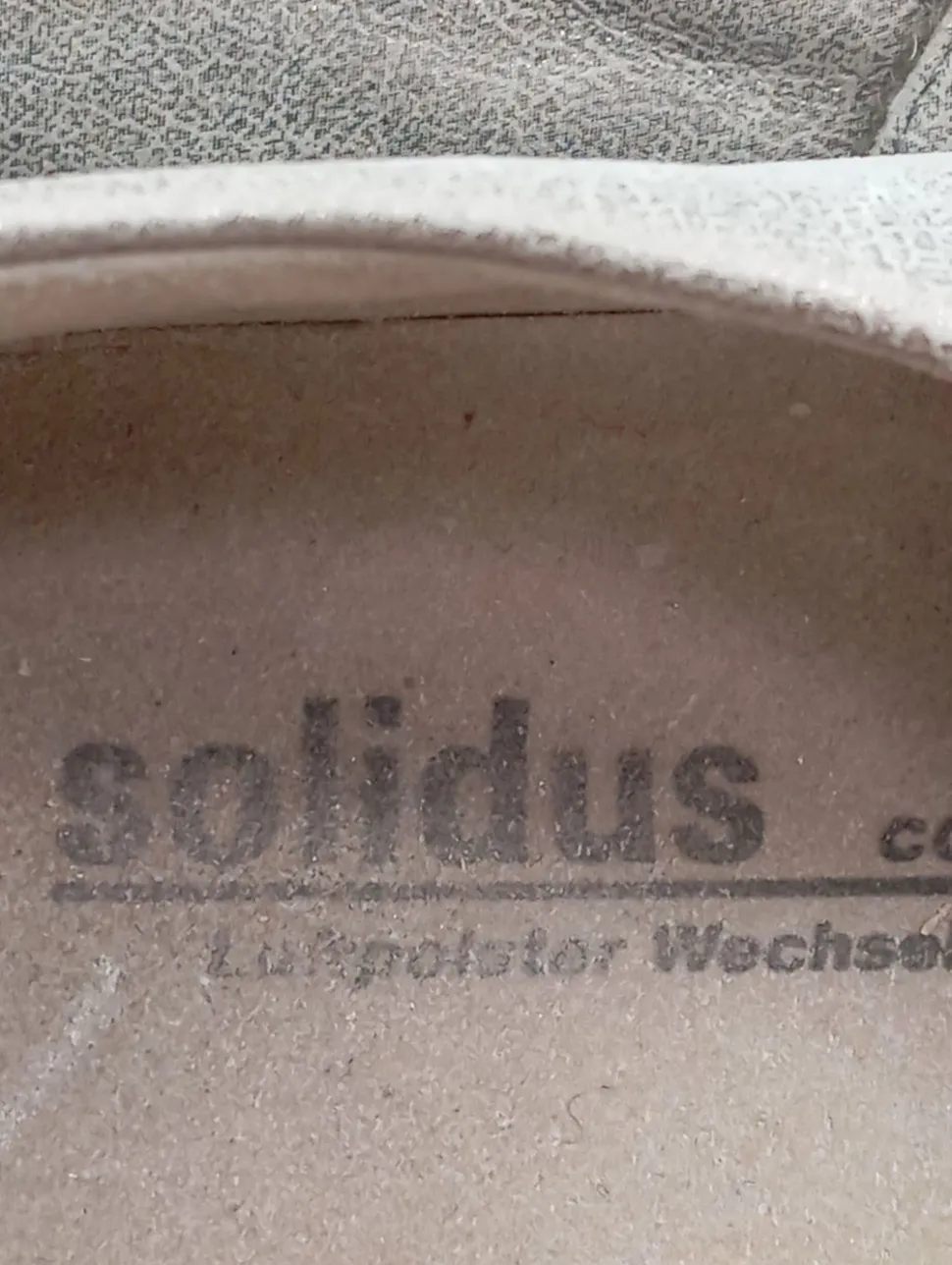 Schlüpfschuhe Größe 38
