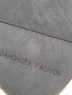 Schlüpfschuhe Größe 40