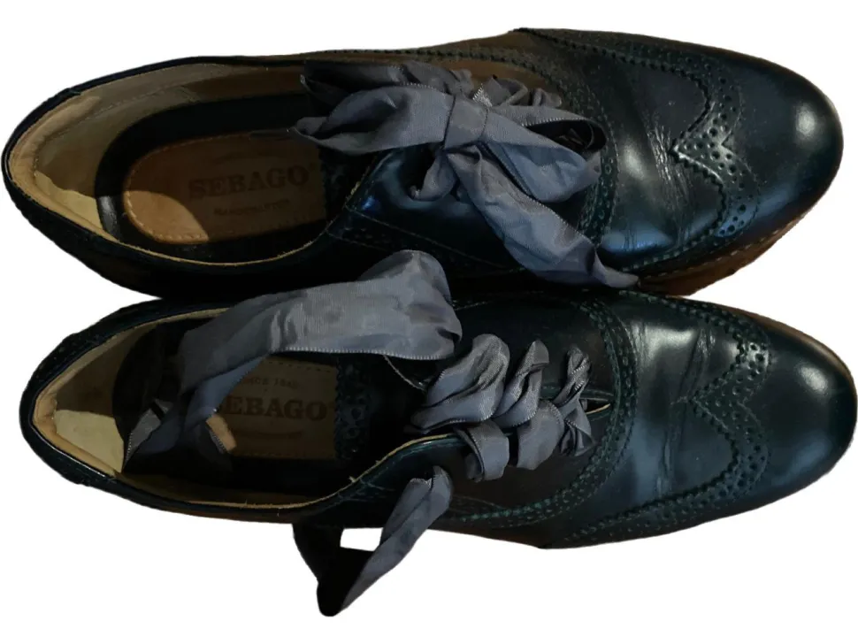 Schnürschuhe Größe 37