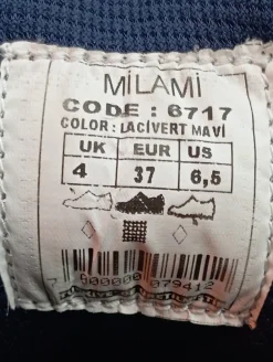 Schnürsneaker Größe 37