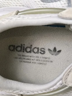 Schnürsneaker Größe 36,5