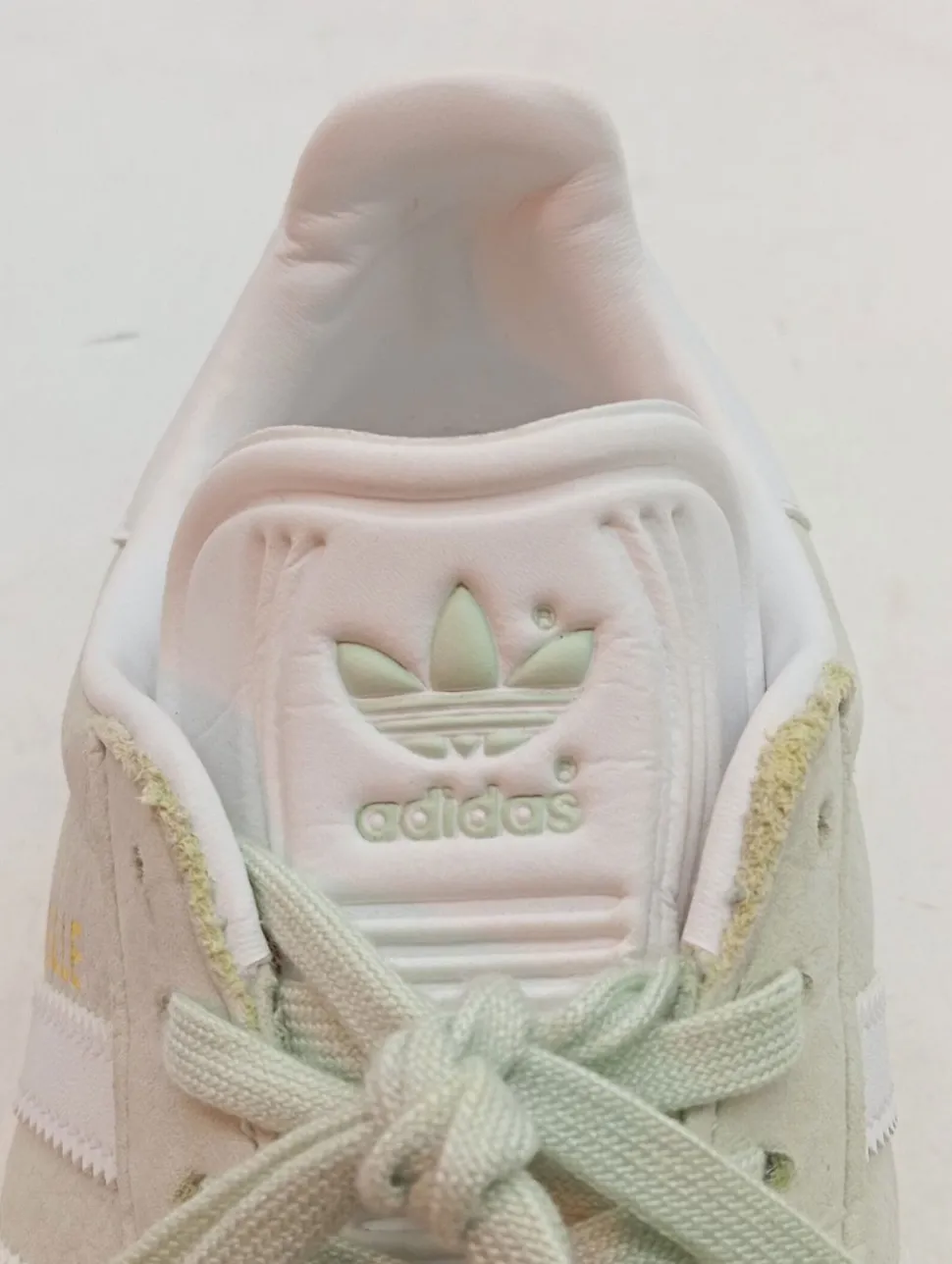 Schnürsneaker Größe 39