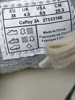 Schnürsneaker Größe 38