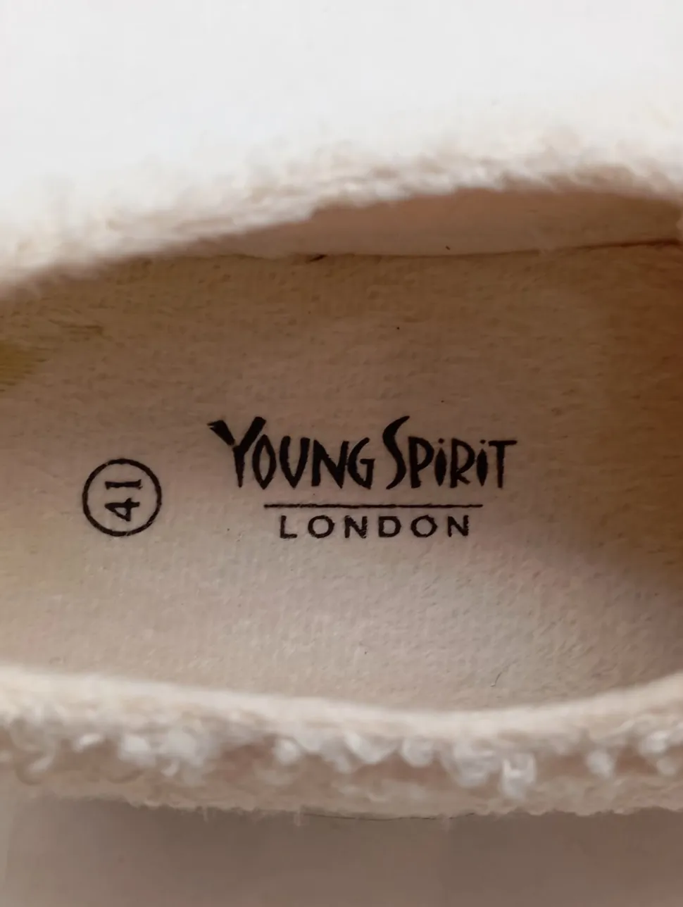 Schnürsneaker Größe 41