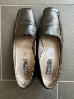 Slipper Größe 40,5