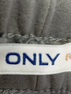 Sporthose Größe 40